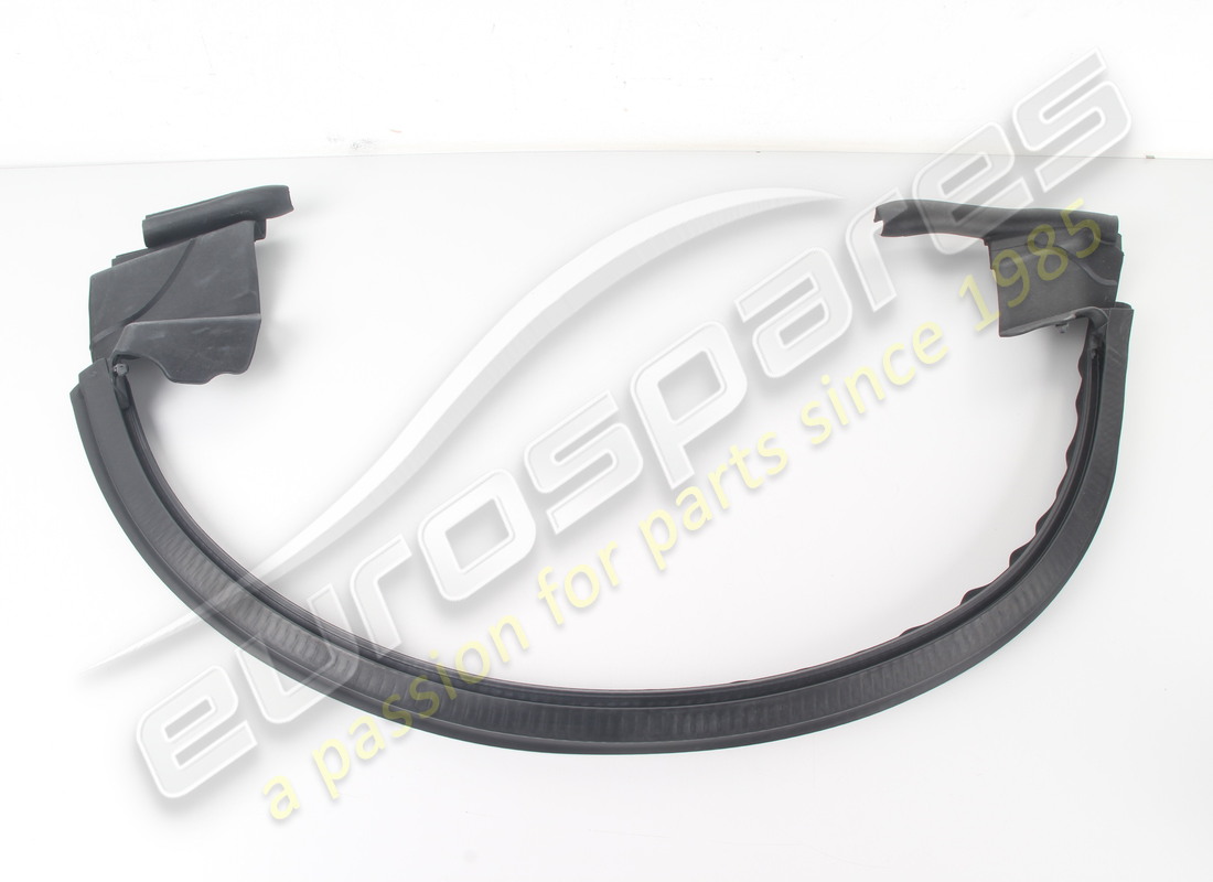 new maserati lh front inner glass scraper. part number 670157884 (1)