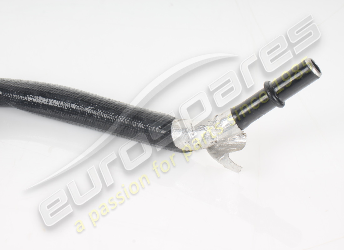 TUYAU D'ALIMENTATION DE CARBURANT FERRARI UTILISÉ. NUMÉRO DE PIÈCE 300839 (2) tuyau d'alimentation de carburant ferrari utilisé. numéro de pièce 300839 (2)