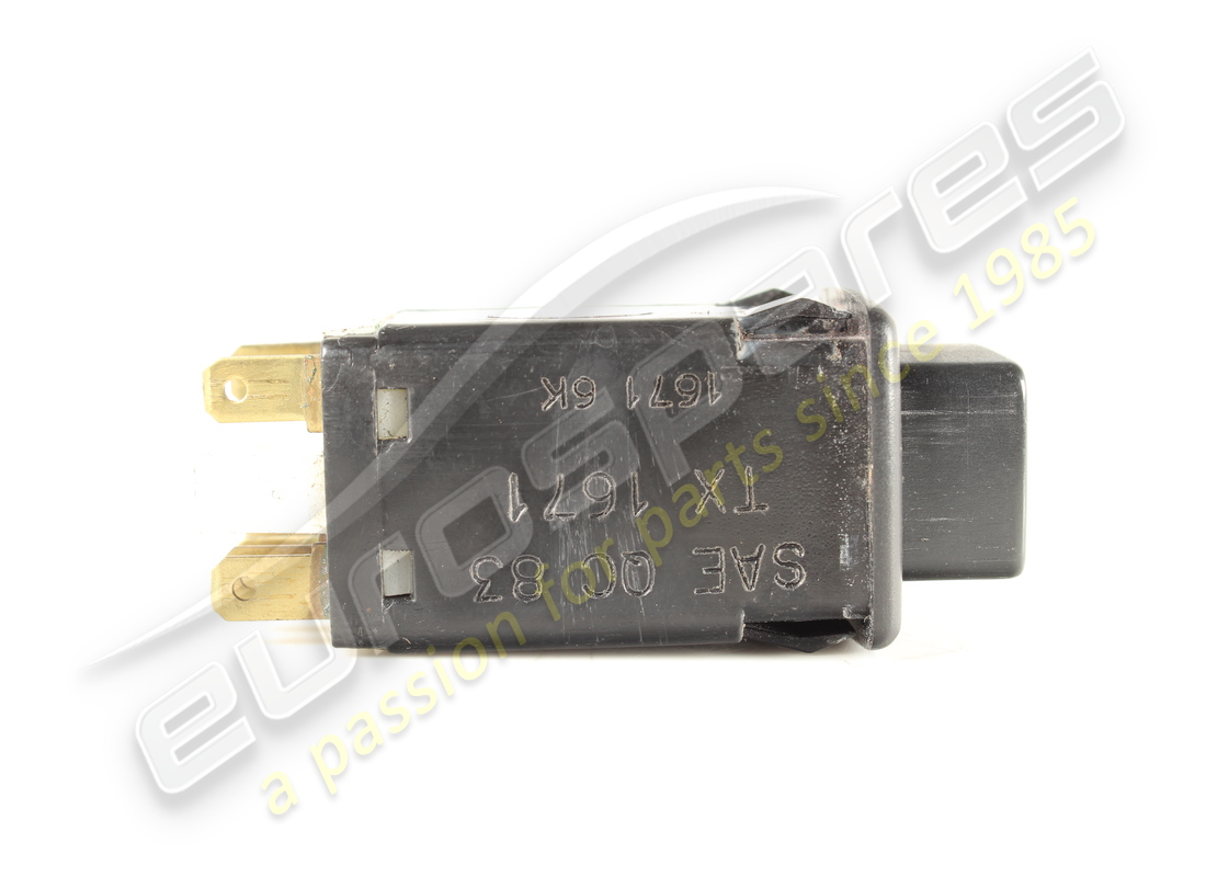 interrupteur de feux de détresse d'occasion ferrari. numéro de pièce 114637 (3)