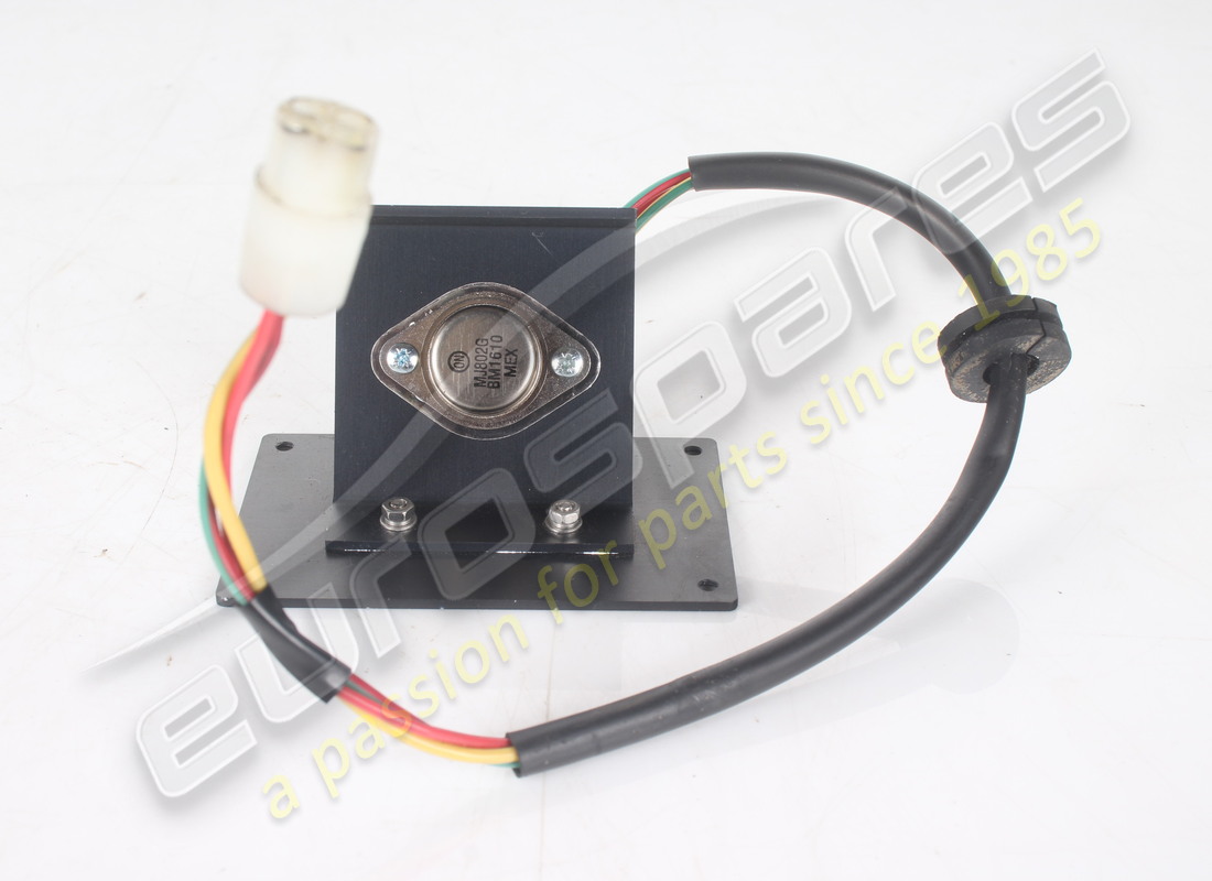 TRANSISTOR DE PUISSANCE D'OCCASION Ferrari. NUMÉRO DE PIÈCE 126856 (1)