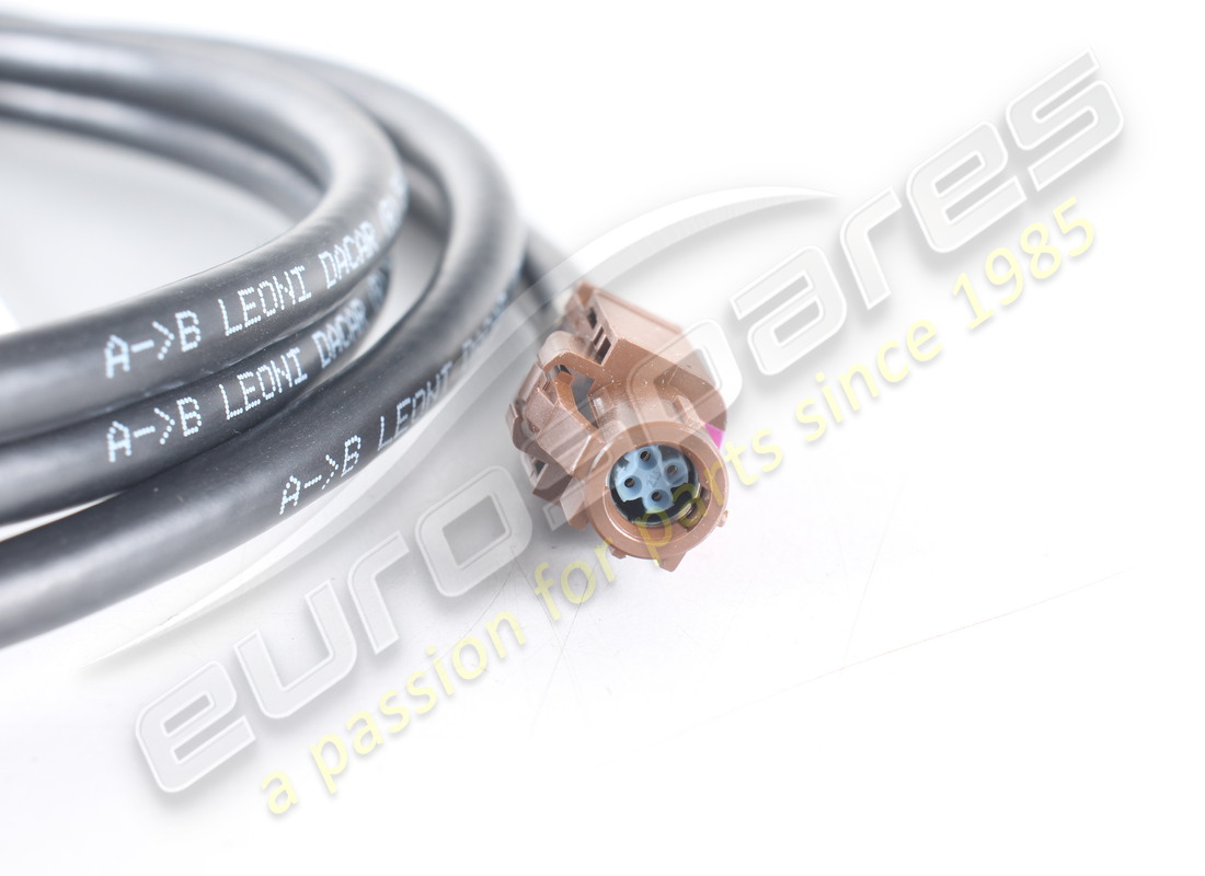 nouveau câble de prise usb-ndm ferrari. référence 311948 (3)