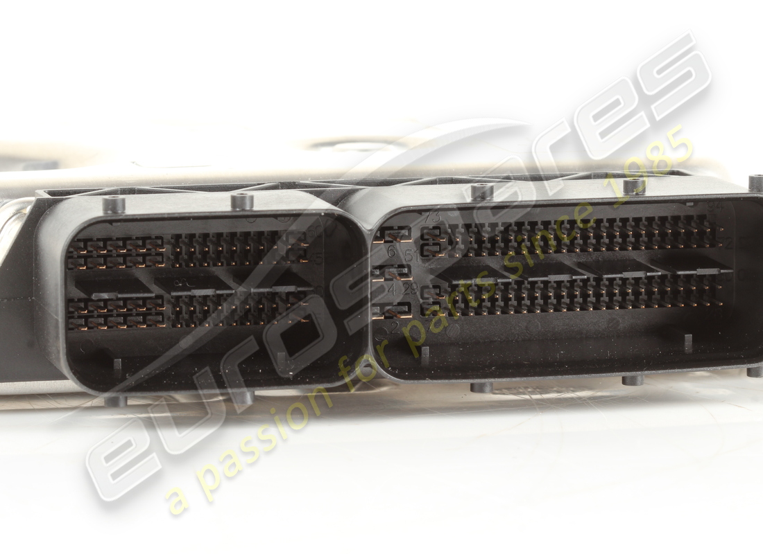 utilisé ferrari ecu dct. numéro de pièce 304001 (3)