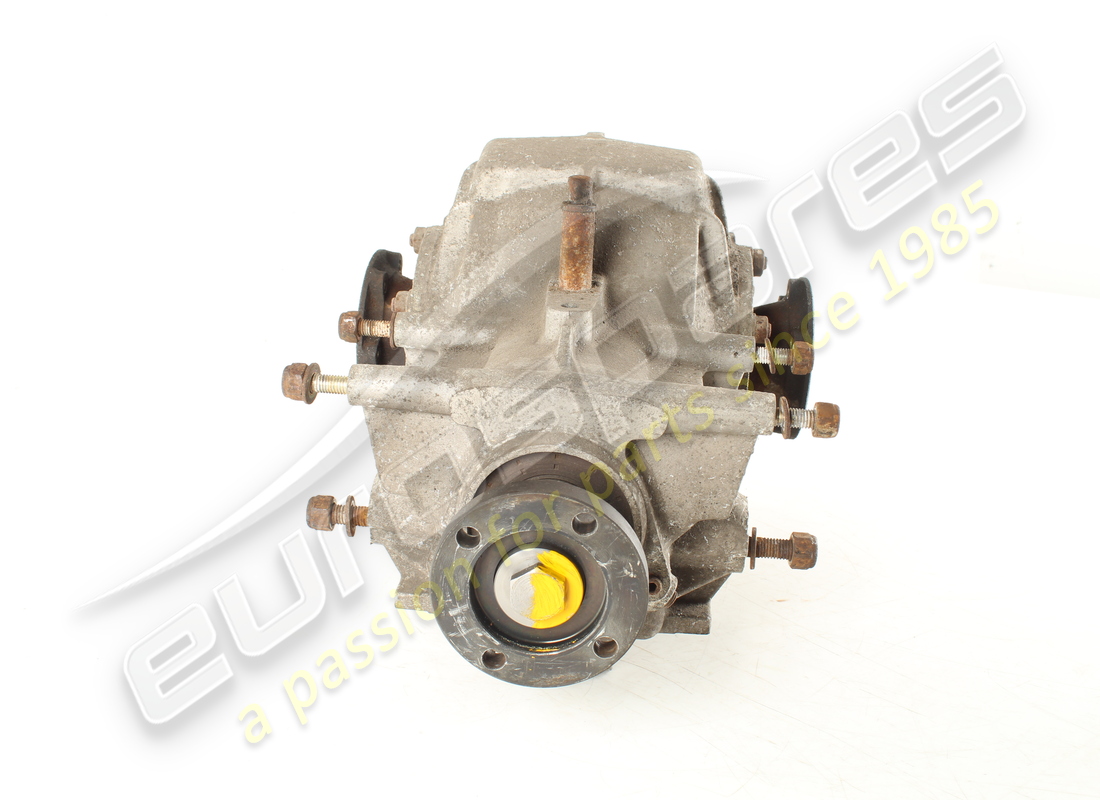 essieu arrière d'occasion maserati avec supports. numéro de pièce 386201031 (2)