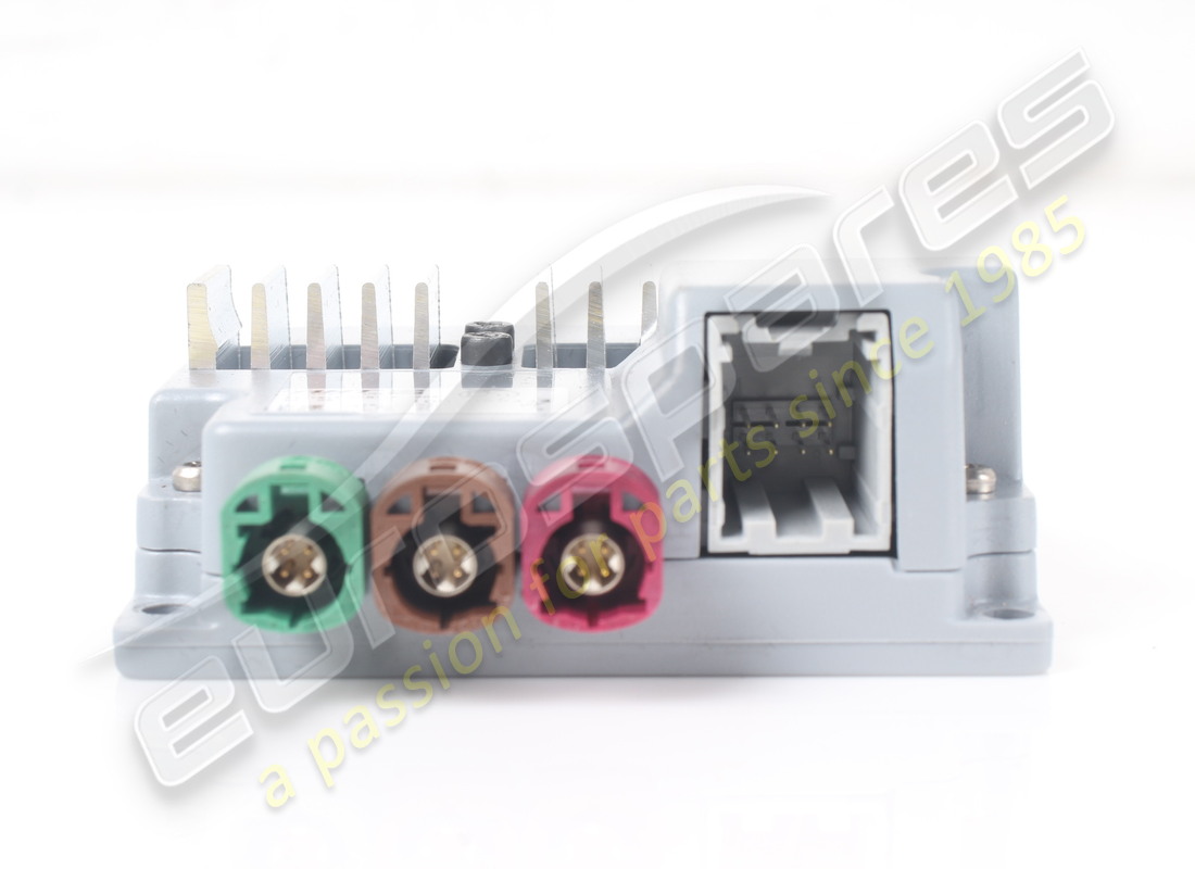 UTILISÉ FERRARI RÉPARTITEUR USB. NUMÉRO DE PIÈCE 875005 (4) utilisé ferrari répartiteur usb. numéro de pièce 875005 (4)