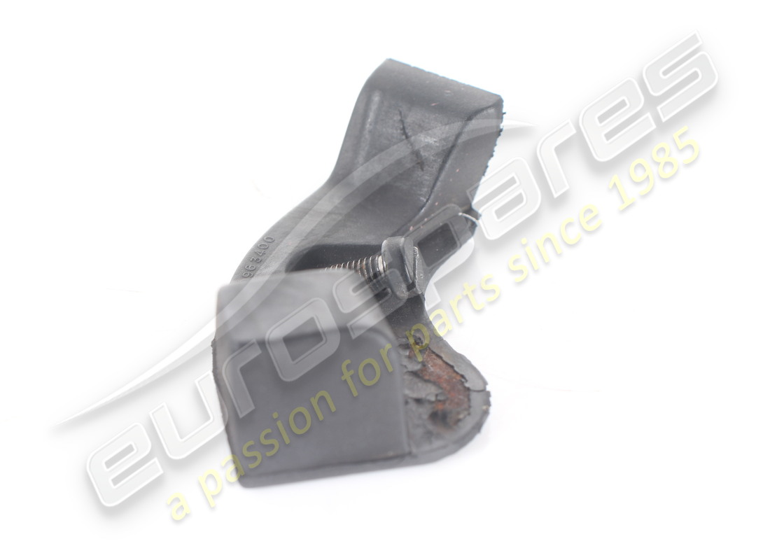 CAOUTCHOUC FERRARI UTILISÉ. NUMÉRO DE PIÈCE 62460200 (3) caoutchouc ferrari utilisé. numéro de pièce 62460200 (3)