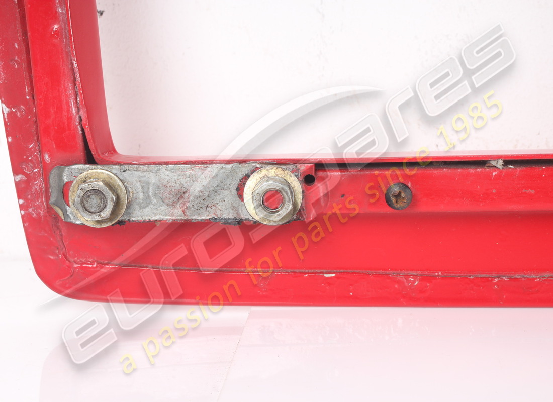 UTILISÉ FERRARI NUMÉRO DE PIÈCE DU CAPOT AVANT RHD 61858100 (4) utilisé ferrari numéro de pièce du capot avant rhd 61858100 (4)