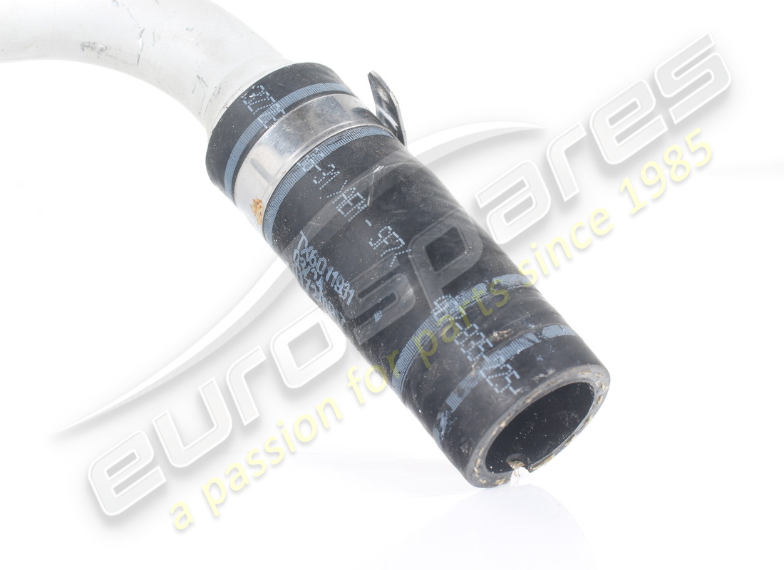 utilisé ferrari tubo mand. acqua su cambio. numéro de pièce 872402 (2)