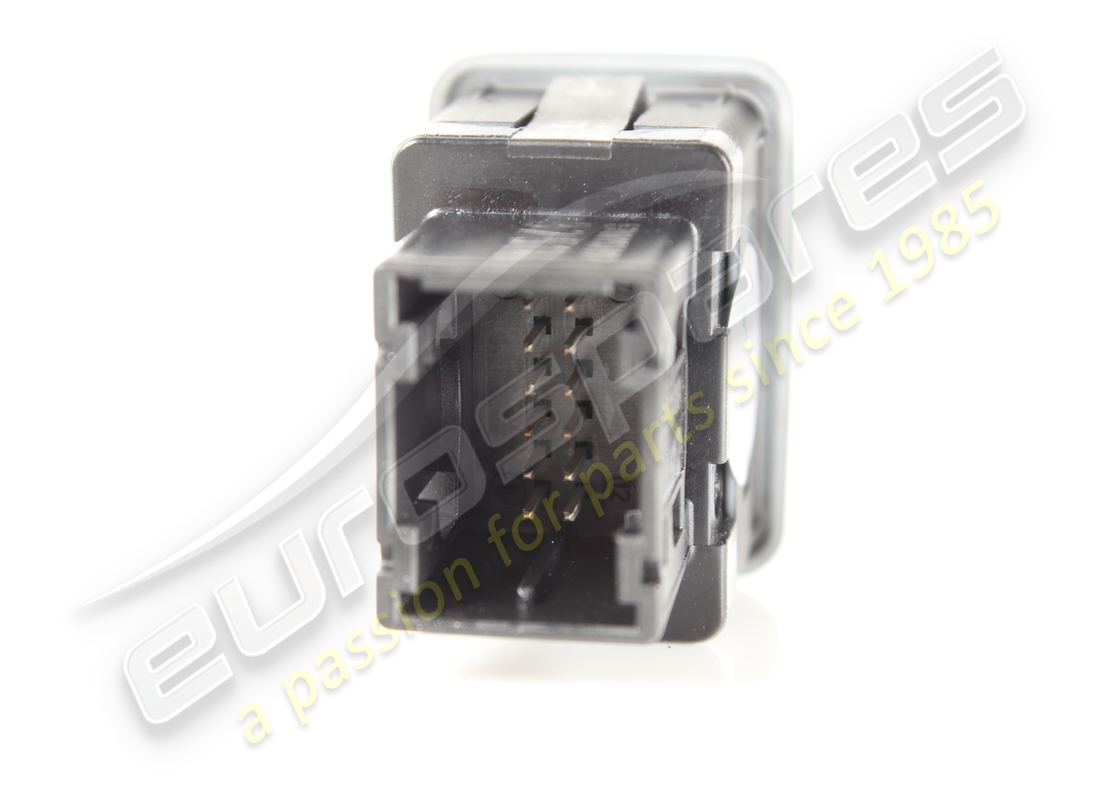 prise usb d'occasion ferrari. numéro de pièce 303226 (2)
