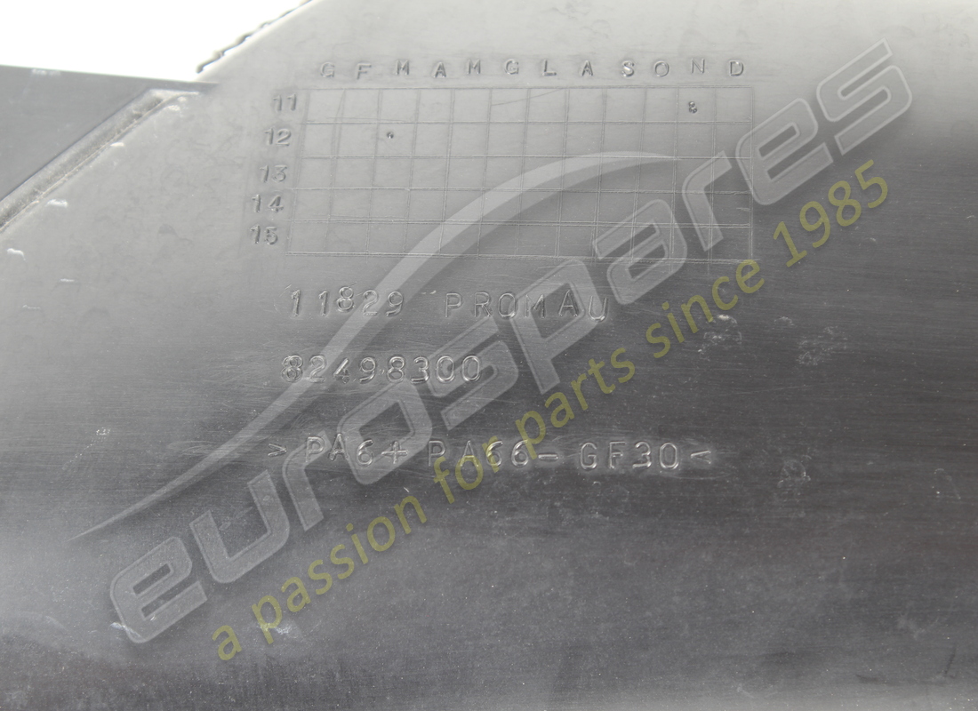 sortie d'air d'aile avant droit d'occasion ferrari. numéro de pièce 86015000 (2)