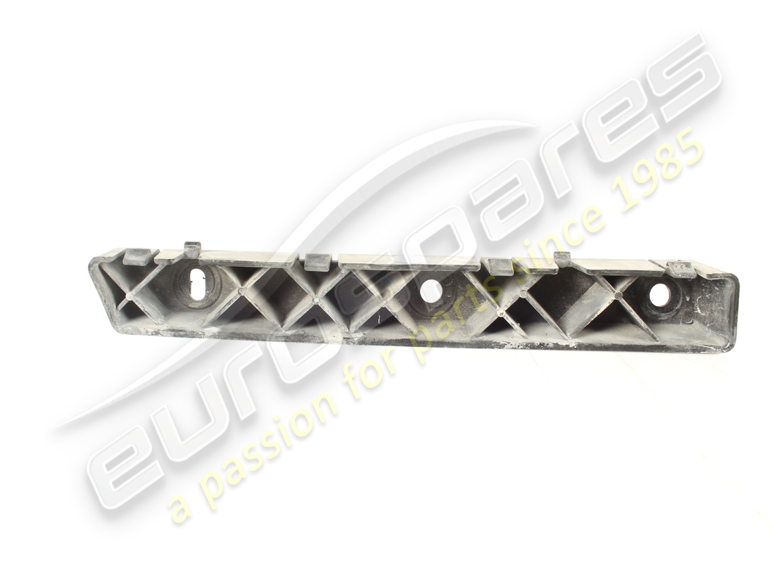 support de garniture de seuil arrière droit d'occasion ferrari. numéro de pièce 83315300 (2)