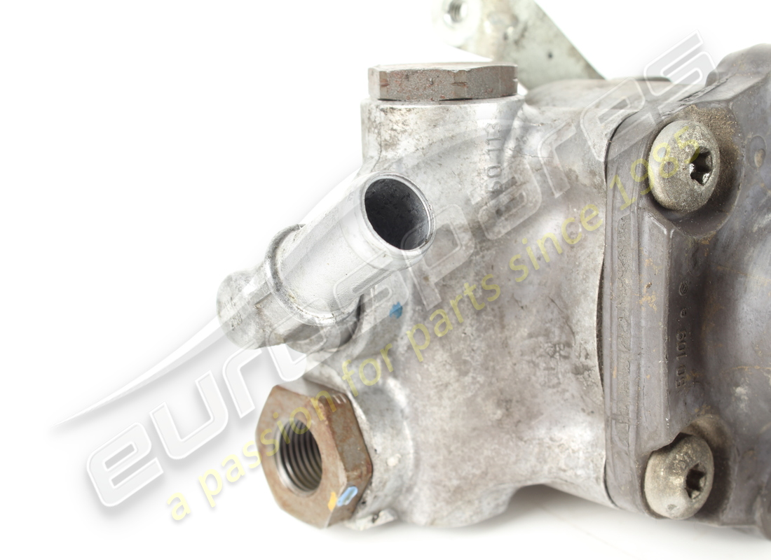 utilisé ferrari pompe de direction assistée. numéro de pièce 272325 (2)
