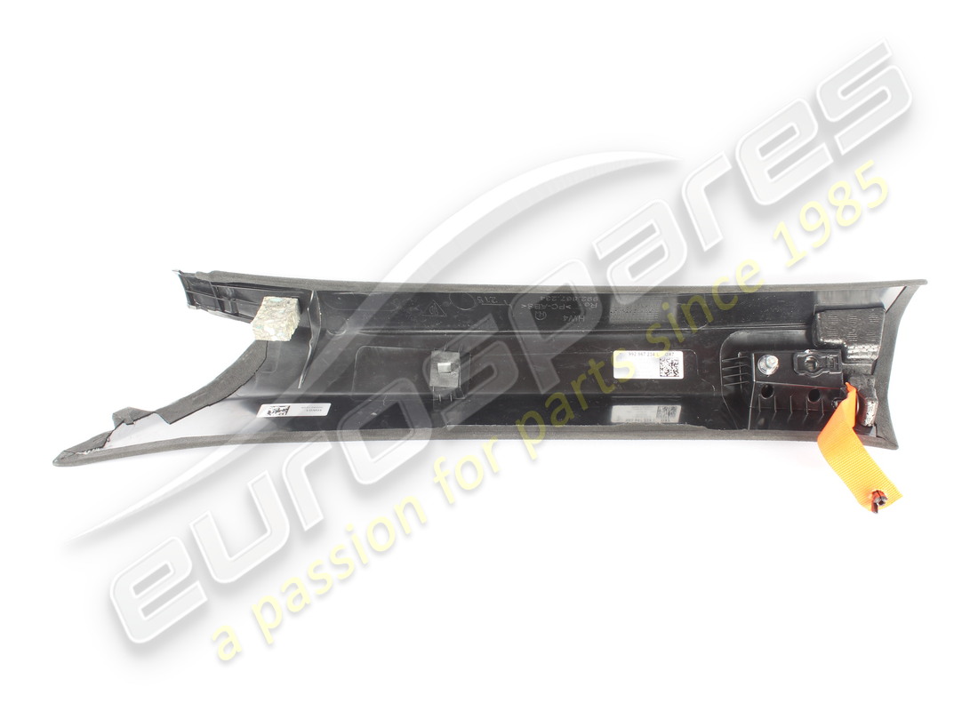 garniture de montant a noire d'occasion porsche. numéro de pièce 992867234lox7 (3)