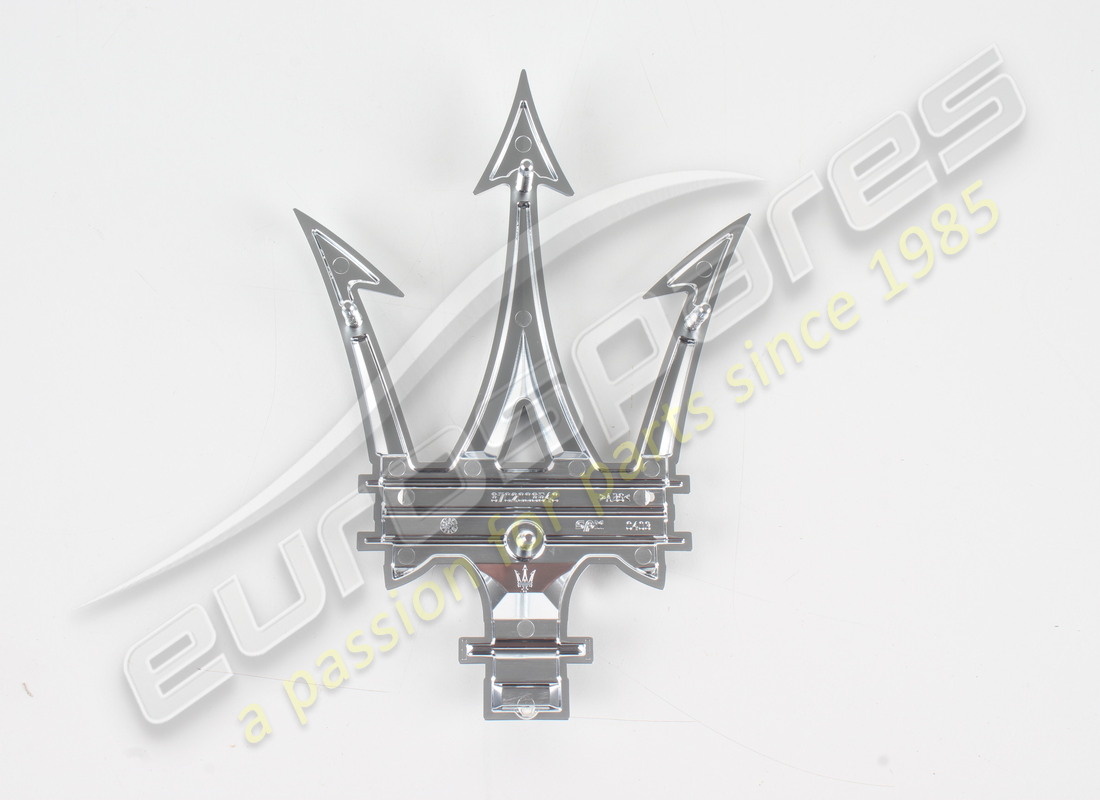 nouveau badge maserati maserati. numéro de pièce 670200654 (2)