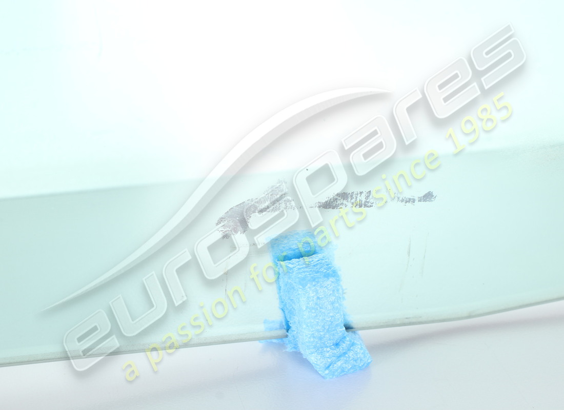 FENÊTRE DE PORTE LAMBORGHINI UTILISÉE, AVANT. NUMÉRO DE PIÈCE 407845202 (4) fenêtre de porte lamborghini utilisée, avant. numéro de pièce 407845202 (4)