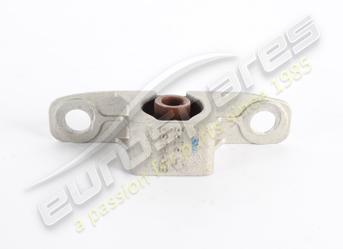 isolateur et support d'occasion maserati. numéro de pièce 675001246 (2)