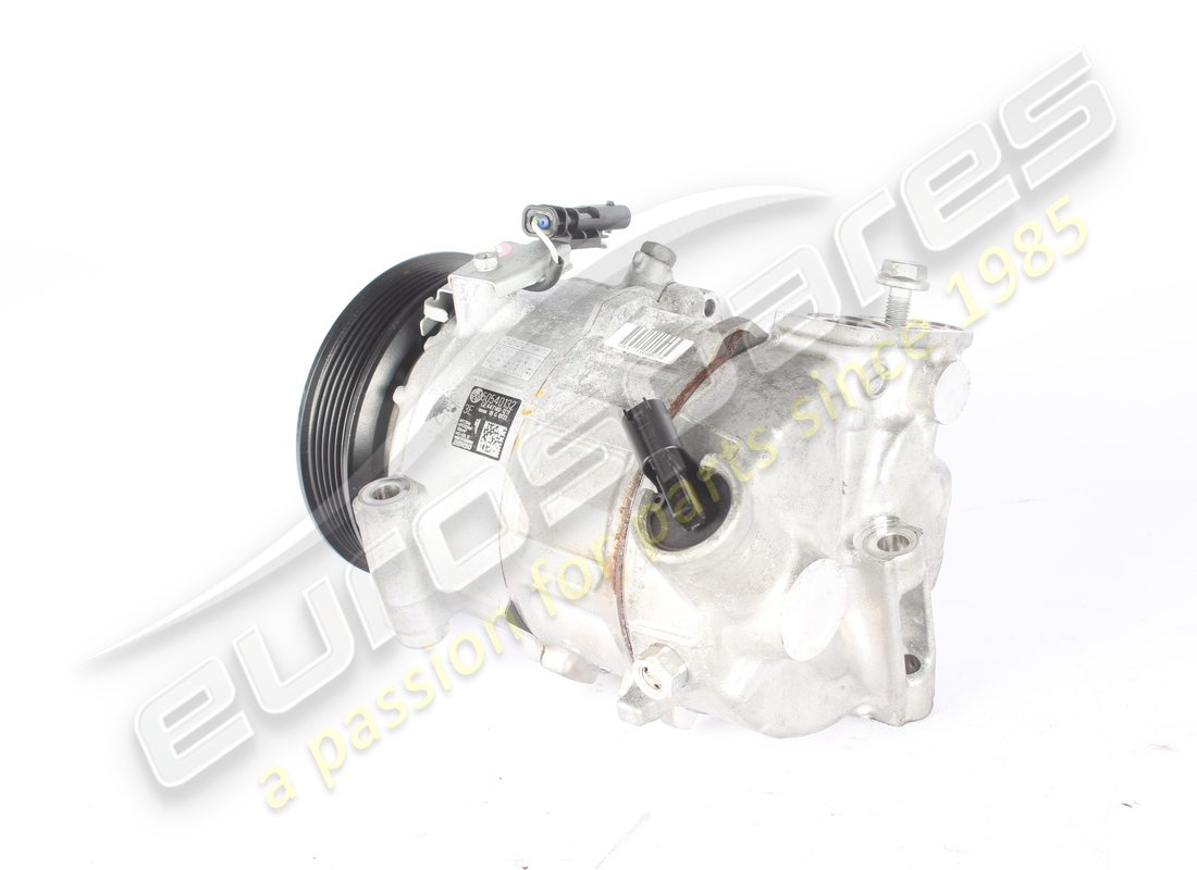 compresseur de climatisation maserati utilisé. numéro de pièce 675001009 (3)