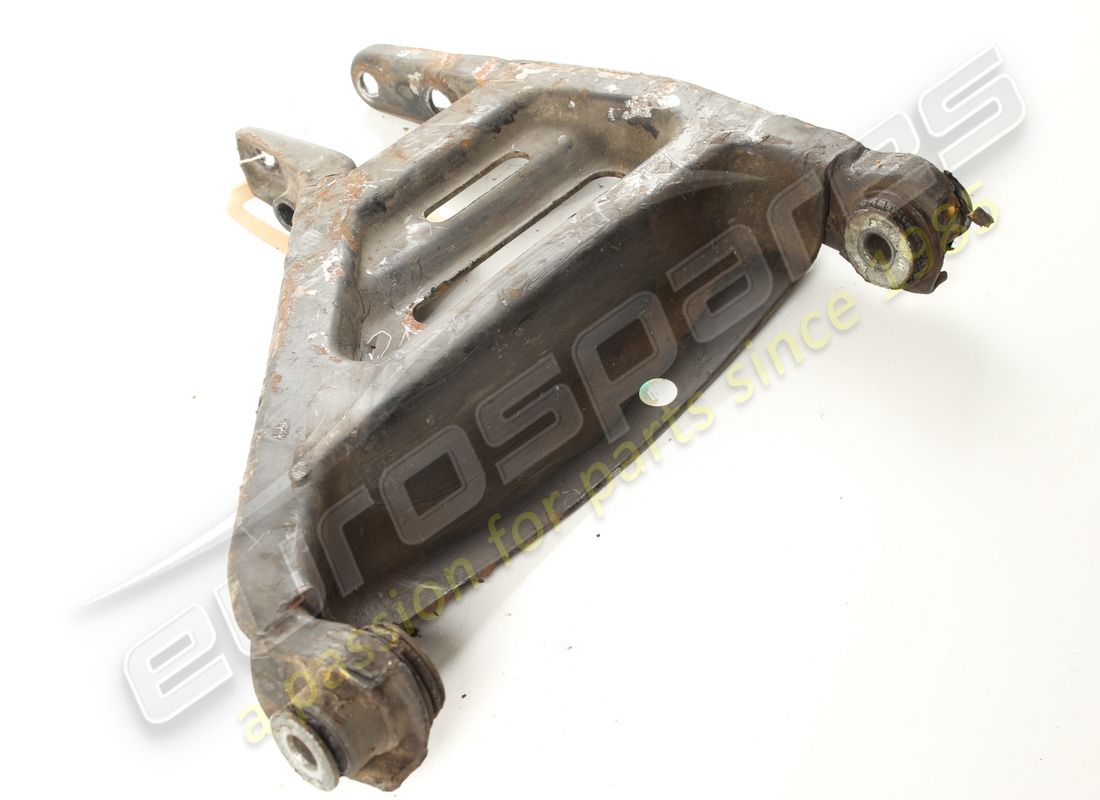 UTILISÉ Ferrari LEVIER DE SUSPENSION INFÉRIEUR AVANT GAUCHE. NUMÉRO DE PIÈCE 104402 (1)