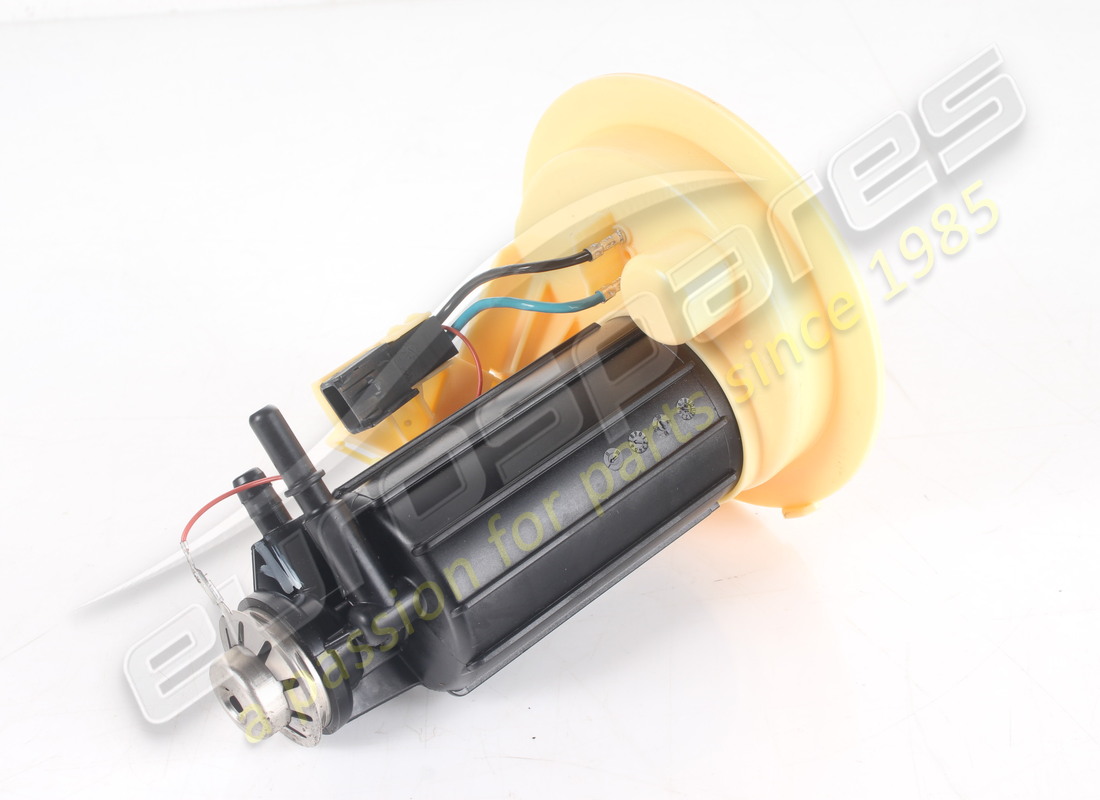 FILTRE DE POMPE À CARBURANT DROIT Ferrari UTILISÉ. NUMÉRO DE PIÈCE 282784 (1)