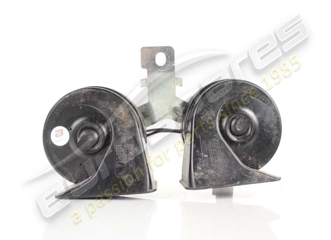 UTILISÉ Ferrari CORNE. NUMÉRO DE PIÈCE 785918 (1)