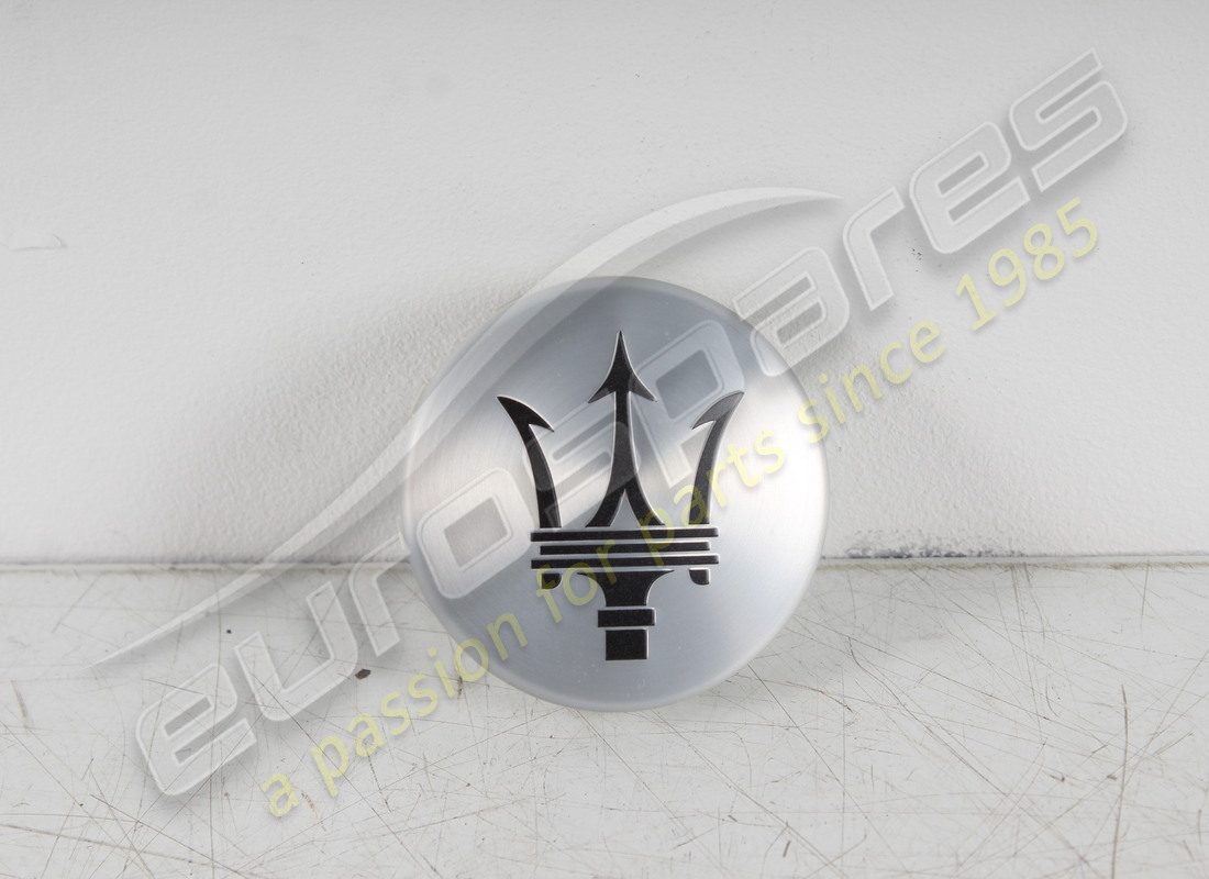 nouveau capuchon de centre de roue maserati - eracle 21''. numéro de pièce 940001073 (2)