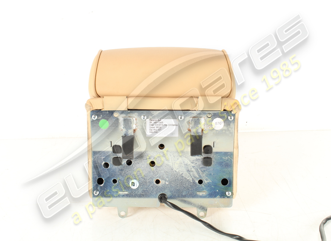 affiche appoggiatesta d'occasion maserati. central. numéro de pièce 981420101 (4)