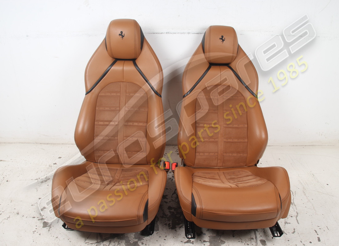 sièges complets d'occasion ferrari en cuir cuoio et alcantara. référence eap1723564 (2)