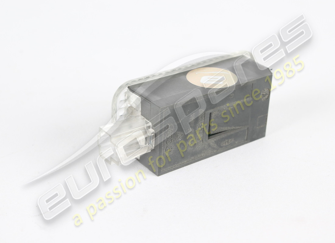 luminaire d'entrée d'occasion lamborghini fussraum. numéro de pièce 4e0947415a (2)