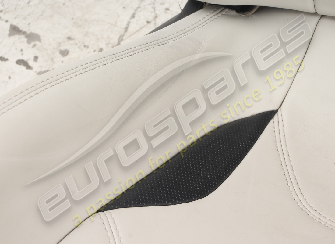 ferrari paire de des places gris clair d'occasion. numéro de pièce eap1723563 (7)