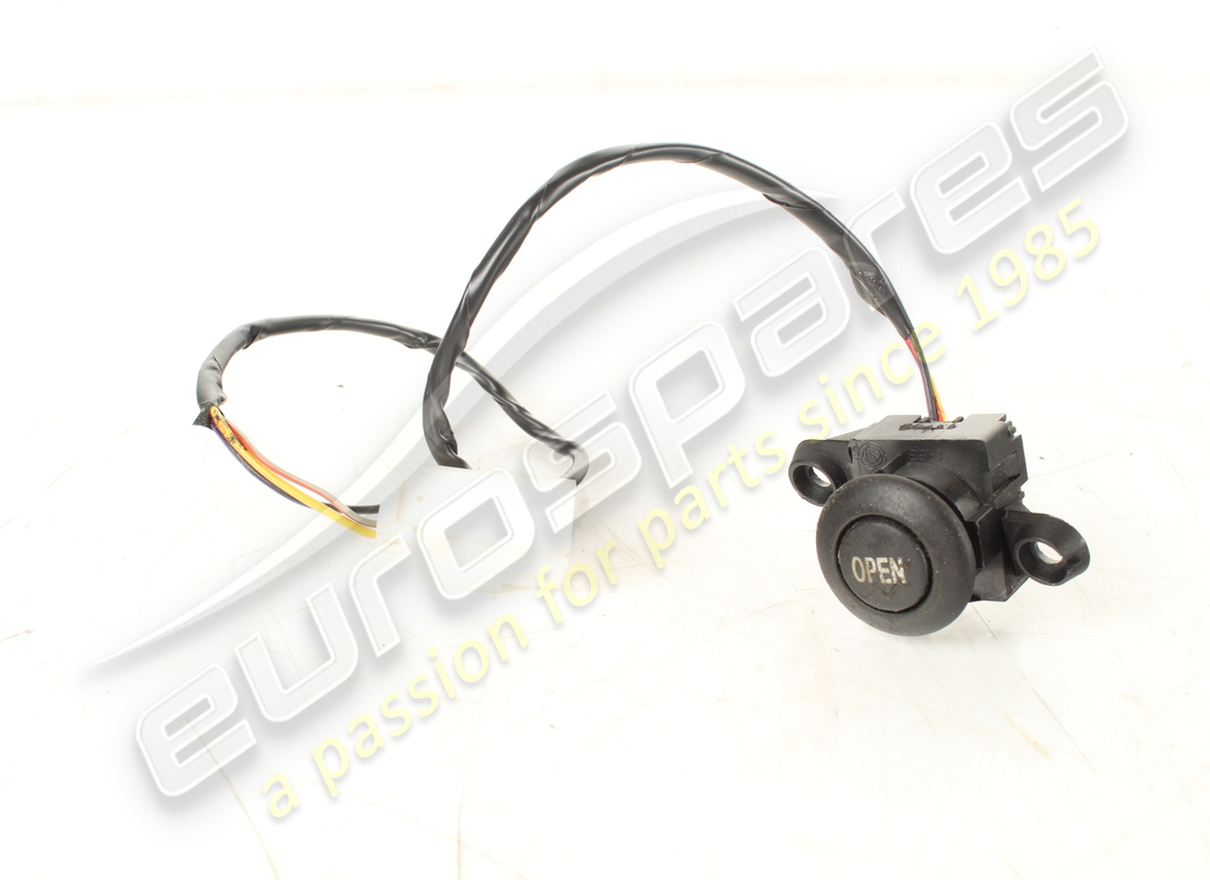 gant d'occasion maserati compt. interrupteur d'ouverture. référence 188251 (1)