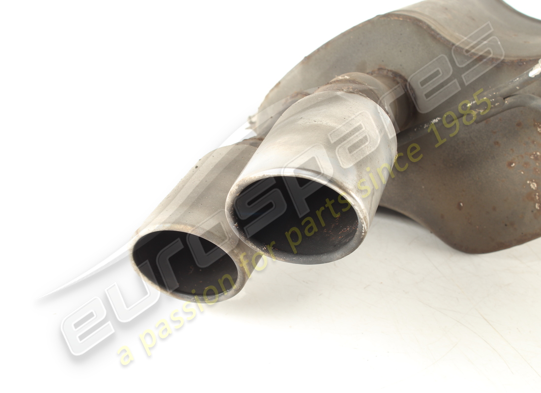 SILENCIEUX ARRIÈRE GAUCHE MASERATI UTILISÉ. NUMÉRO DE PIÈCE 201254 (3) silencieux arrière gauche maserati utilisé. numéro de pièce 201254 (3)