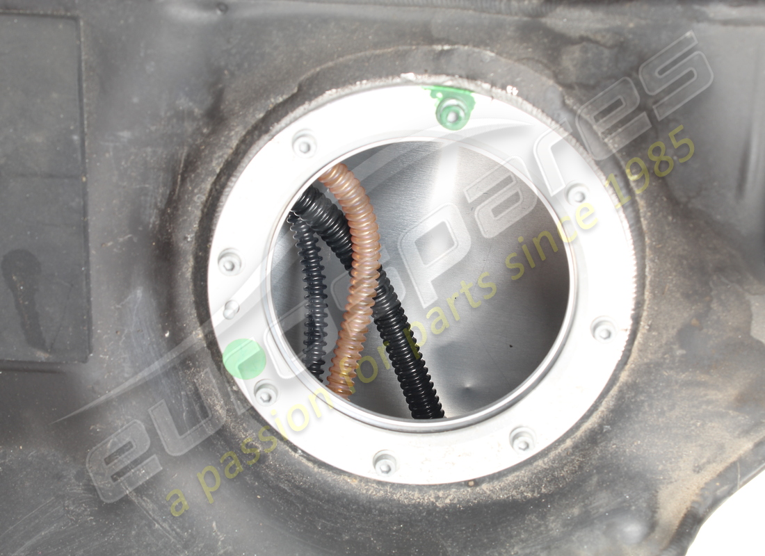 réservoir de carburant ferrari utilisé. numéro de pièce 269702 (3)