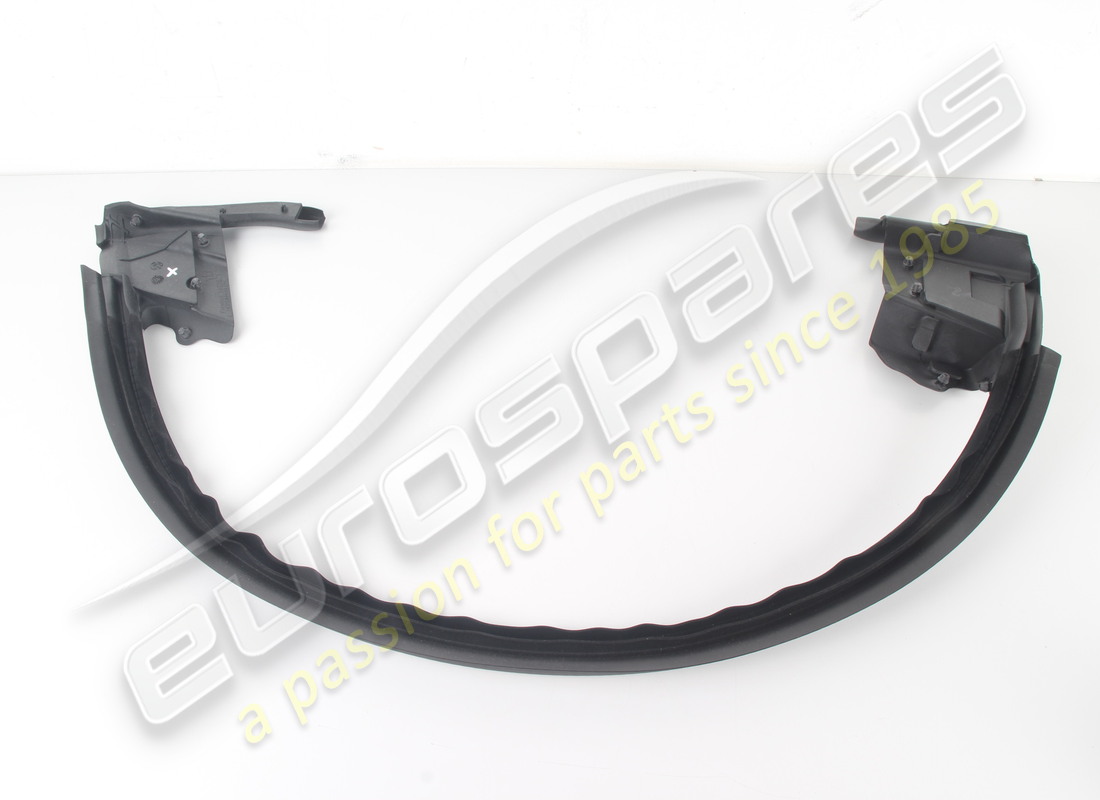 new maserati lh front inner glass scraper. part number 670157884 (4)