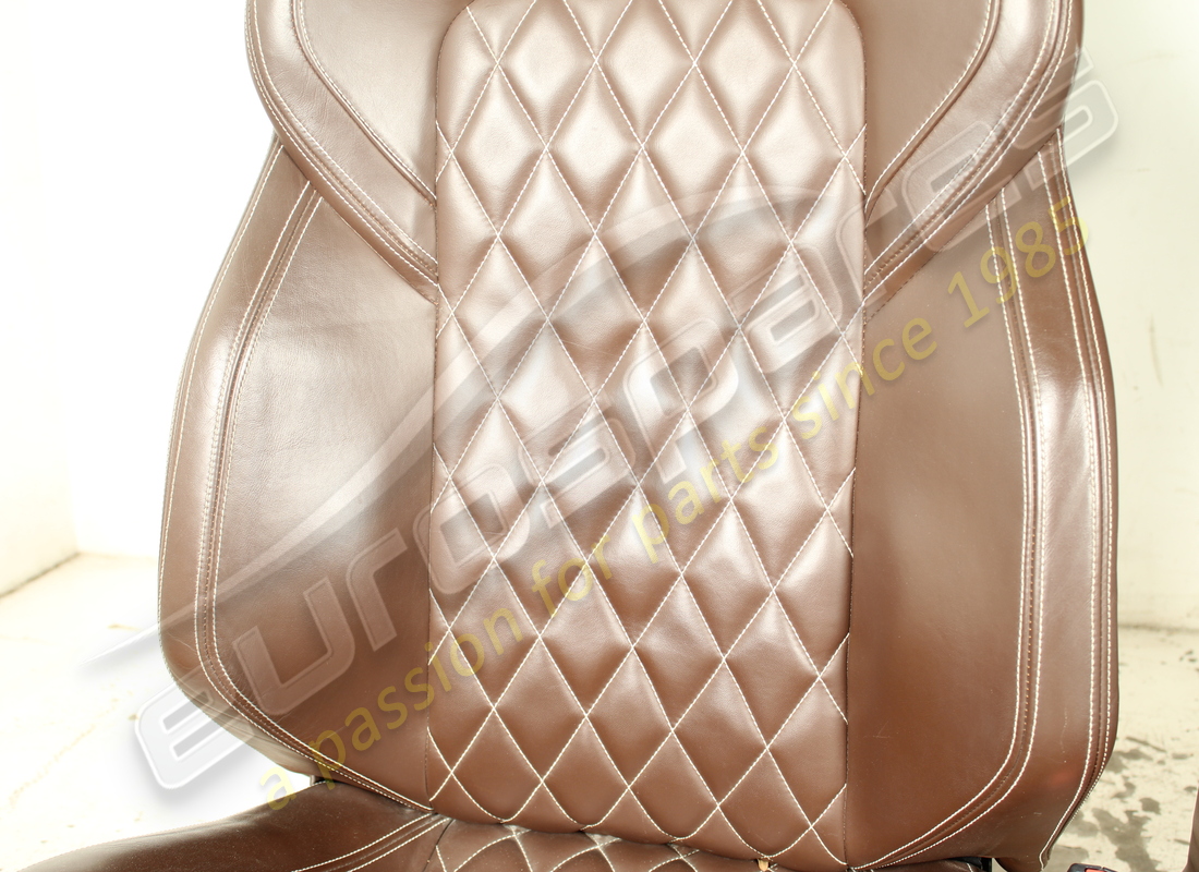 sièges complets d'occasion ferrari avec écrans arrière. référence eap1564144 (5)