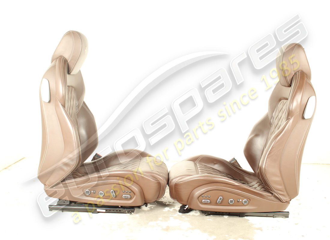 sièges complets d'occasion ferrari avec écrans arrière. référence eap1564144 (7)