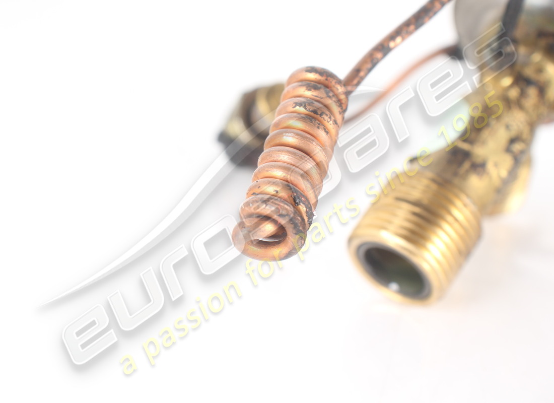 DÉTENDEUR DE CLIMATISATION D'OCCASION FERRARI. NUMÉRO DE PIÈCE 61742600 (7) détendeur de climatisation d'occasion ferrari. numéro de pièce 61742600 (7)