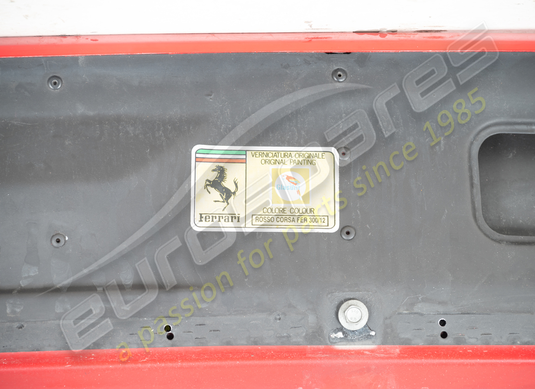 capot de capot moteur ferrari utilisé. numéro de pièce 64120300 (2)