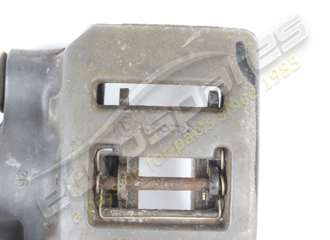 utilisé ferrari étrier lh pour frein à main. numéro de pièce 228021 (2)