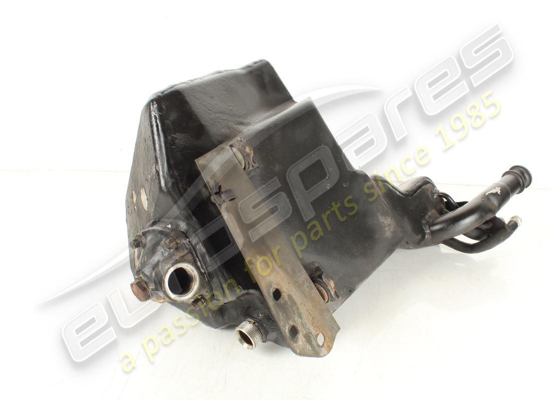 RÉSERVOIR D'HUILE MASERATI UTILISÉ. NUMÉRO DE PIÈCE 205033 (5) réservoir d'huile maserati utilisé. numéro de pièce 205033 (5)