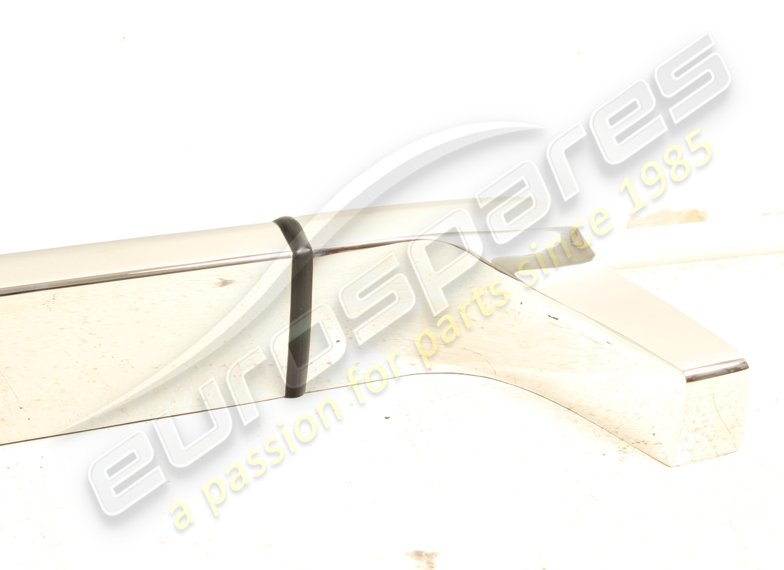 nouveau ensemble de pare-chocs arrière chromés eurospares. numéro de pièce 006763110a (3)