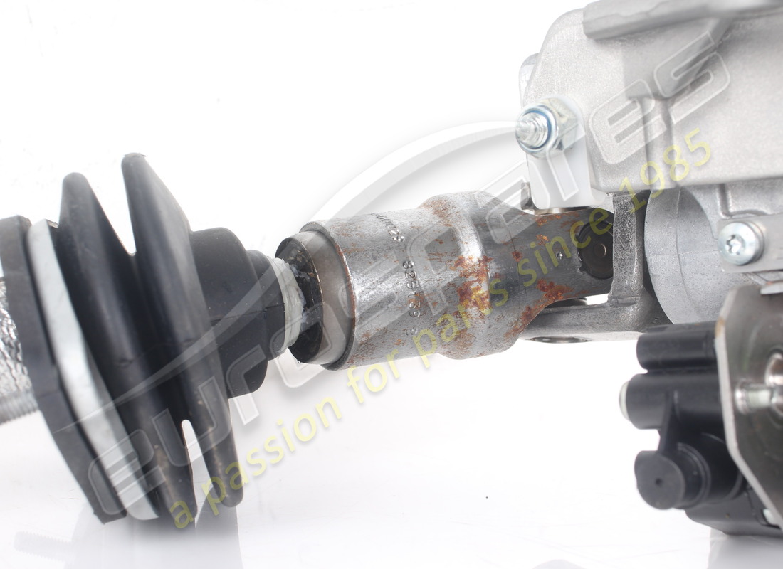 UTILISÉ FERRARI COLONNE DE DIRECTION COMPLÈTE. NUMÉRO DE PIÈCE 320095 (5) utilisé ferrari colonne de direction complète. numéro de pièce 320095 (5)