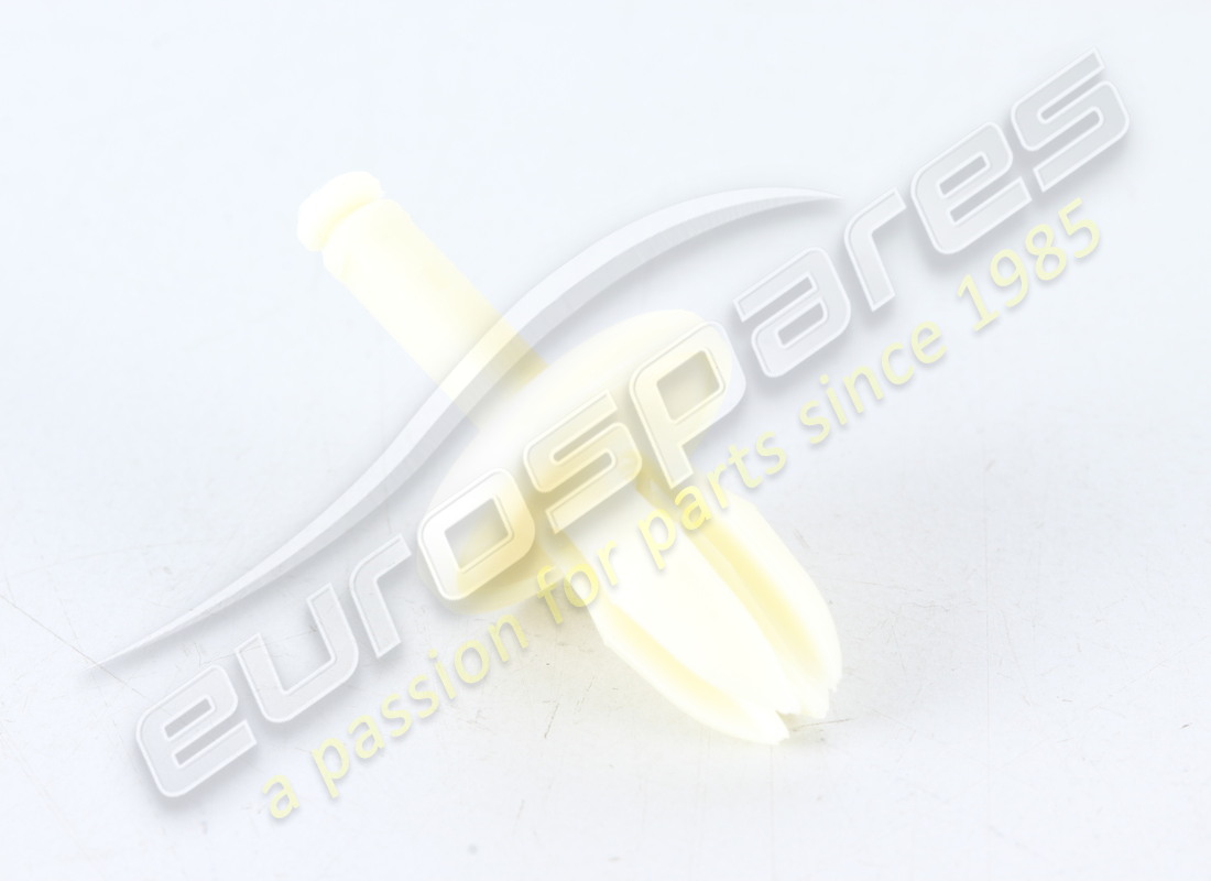 nouveau rivet écarteur porsche. référence 5k0837975a (1)