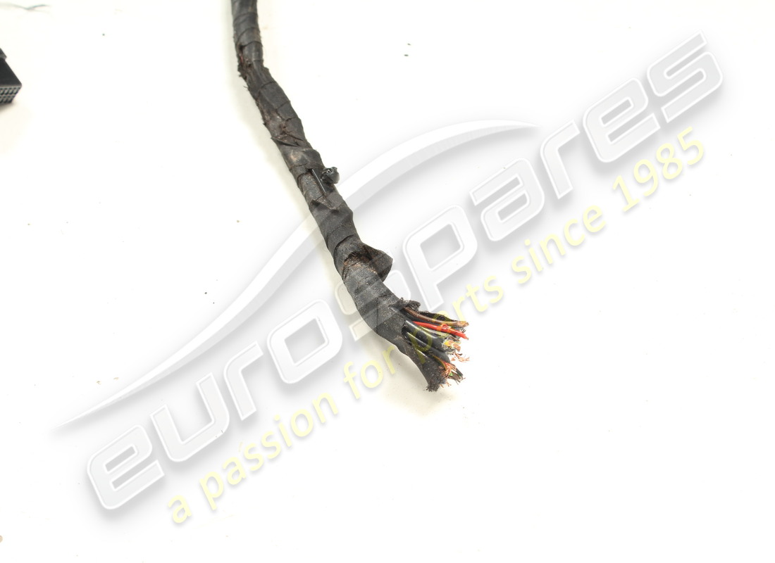 câble de corps ferrari endommagé. numéro de pièce 916695 (5)