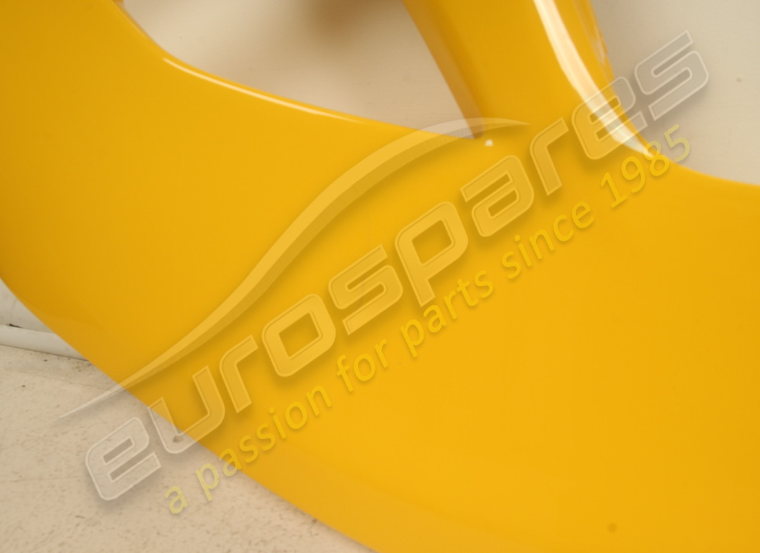nouveau (autre) ferrari spoiler arrière complet. numéro de pièce 949122 (6)