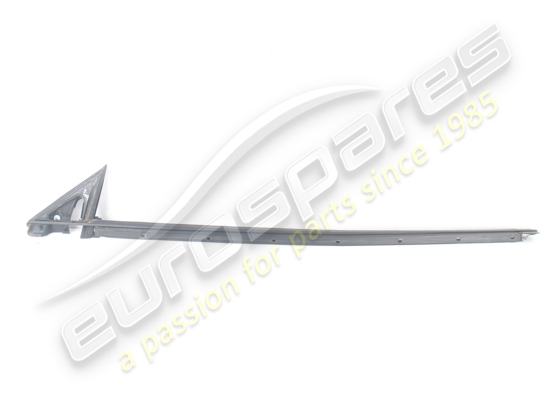 JOINT DE GRATTOIR DE FENÊTRE EXTÉRIEURE GAUCHE D'OCCASION FERRARI. NUMÉRO DE PIÈCE 82208100 (4) joint de grattoir de fenêtre extérieure gauche d'occasion ferrari. numéro de pièce 82208100 (4)