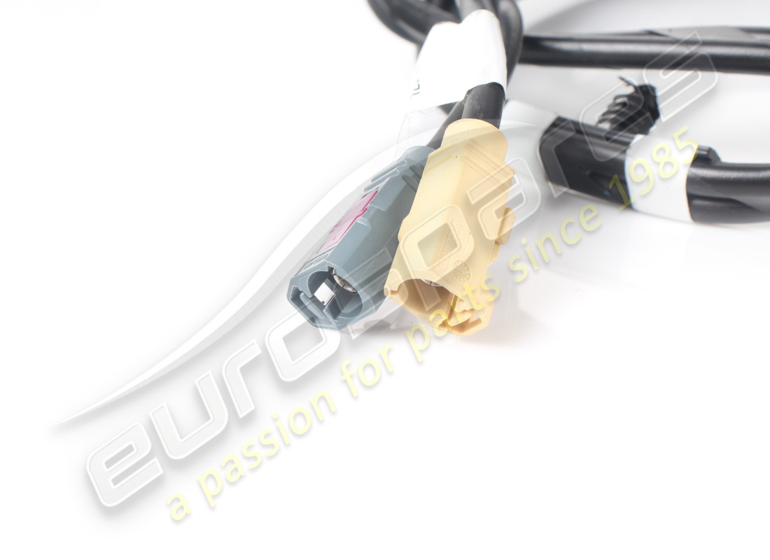 câble d'amplificateur d'occasion ferrari fm2-dab2. numéro de pièce 952010 (3)