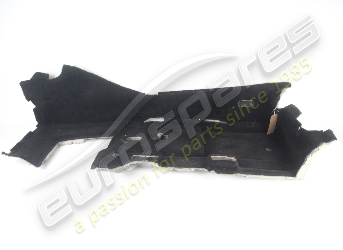 BASE TAPPETO SX GDX COMPLÈTE D'OCCASION FERRARI. RÉFÉRENCE 88114000 (2) base tappeto sx gdx complète d'occasion ferrari. référence 88114000 (2)