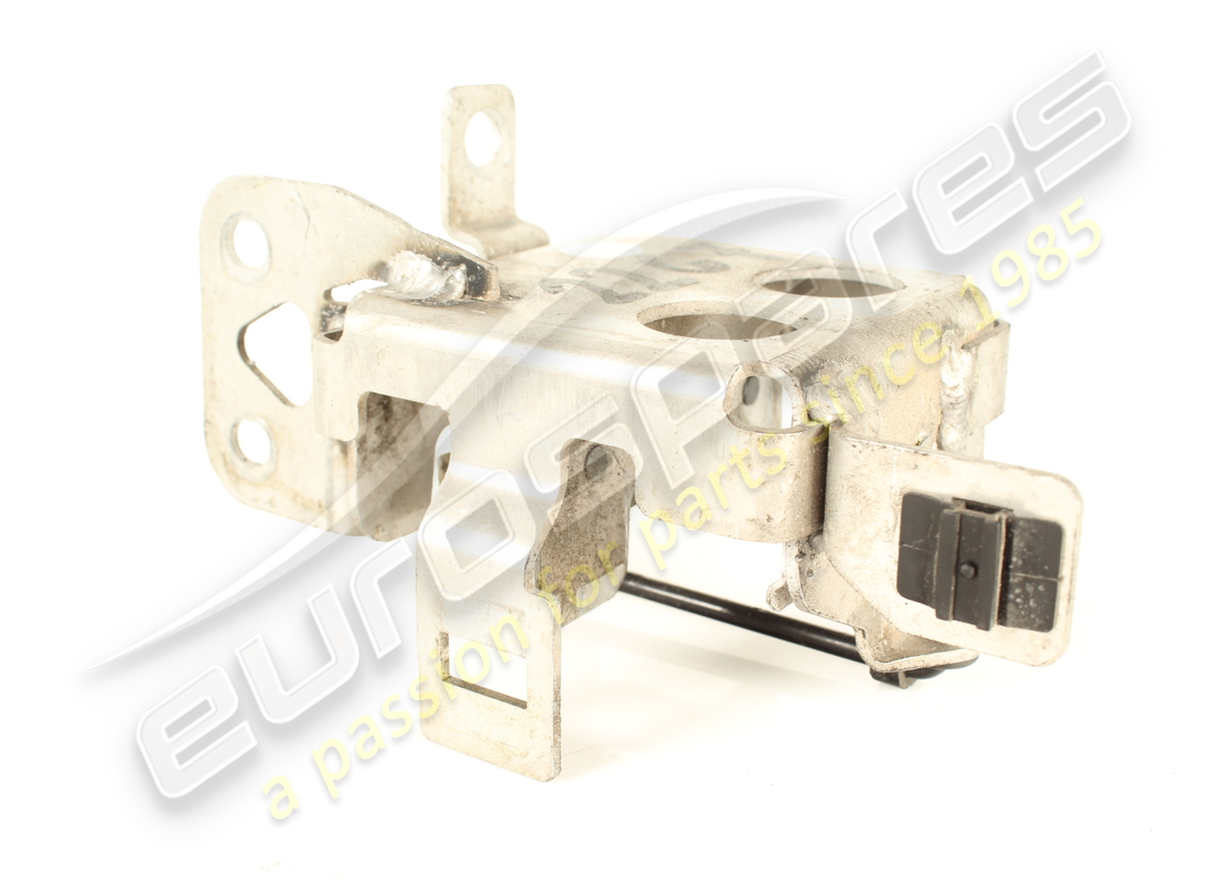SUPPORT DE MONTAGE DE SOUPAPE TGK D'OCCASION Ferrari. NUMÉRO DE PIÈCE 84066200 (1)