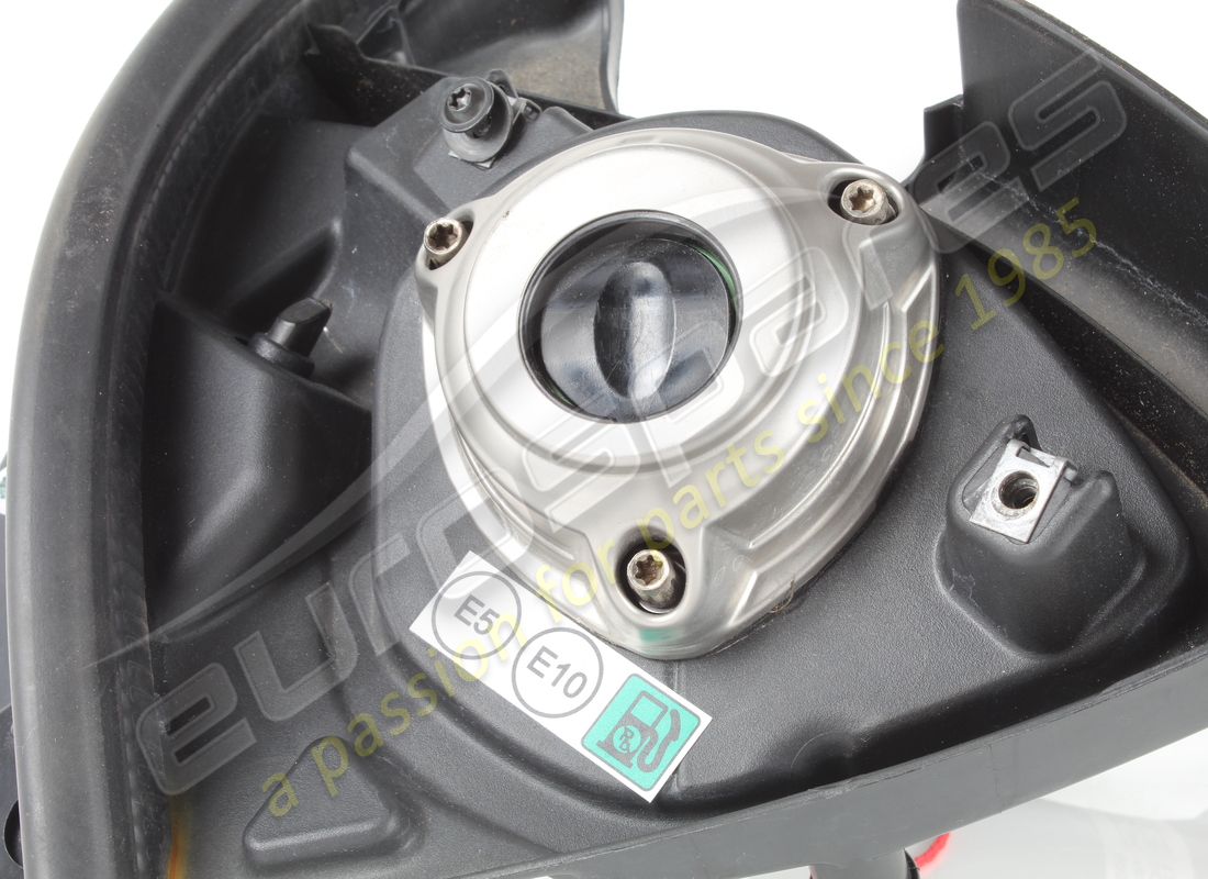 collecteur de remplissage de carburant complet d'occasion ferrari. numéro de pièce 894321 (2)