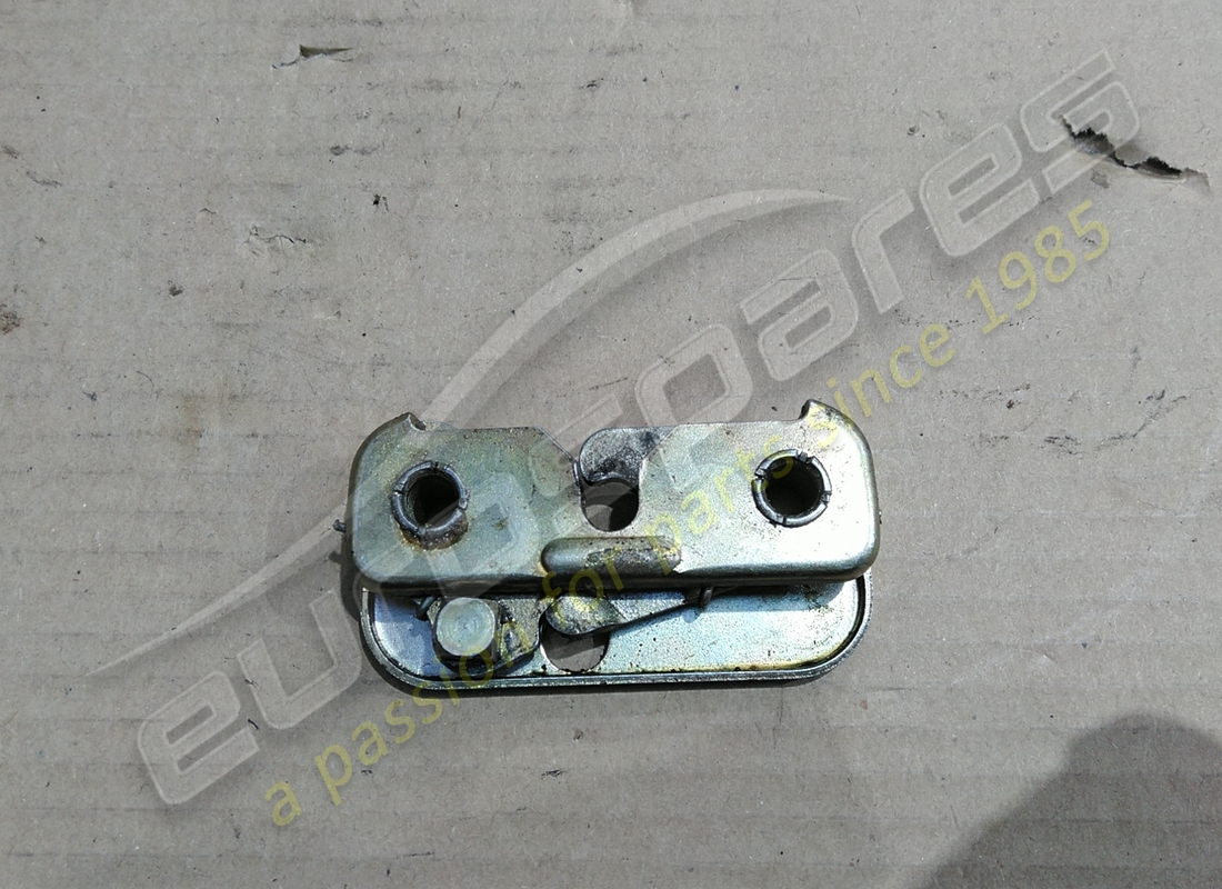 utilisé ferrari serrure de capot. numéro de pièce 60277407 (2)