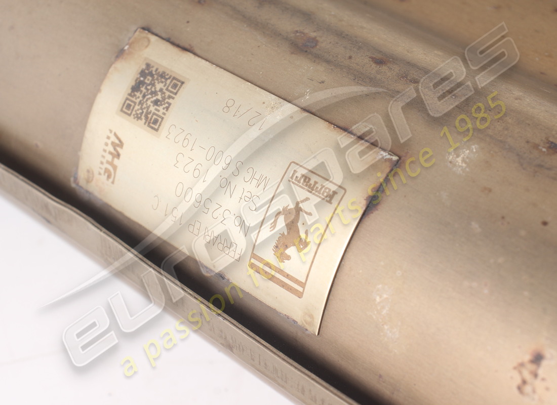 UTILISÉ FERRARI EXTENSION CENTRALE. NUMÉRO DE PIÈCE 325600 (4) utilisé ferrari extension centrale. numéro de pièce 325600 (4)